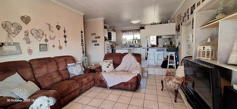 3 Bedroom Property for Sale in Fraaiuitsig Western Cape